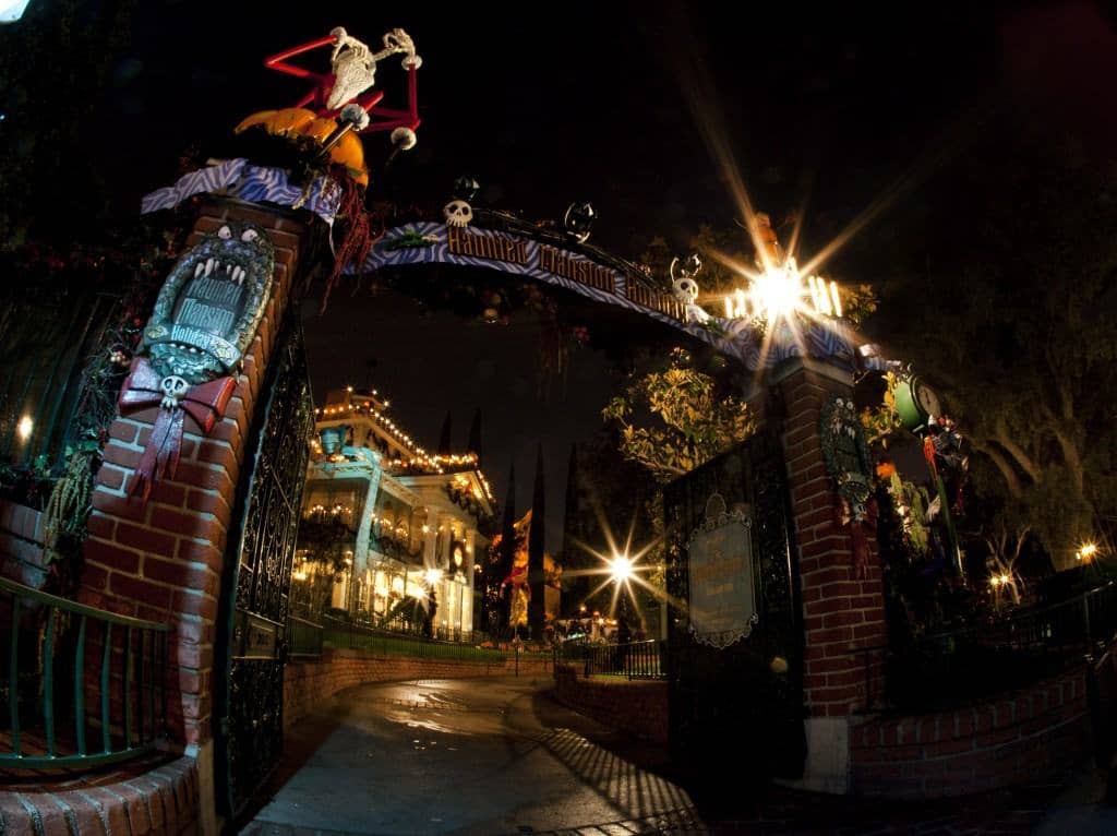 Haunted Mansion Holiday Disneyland
