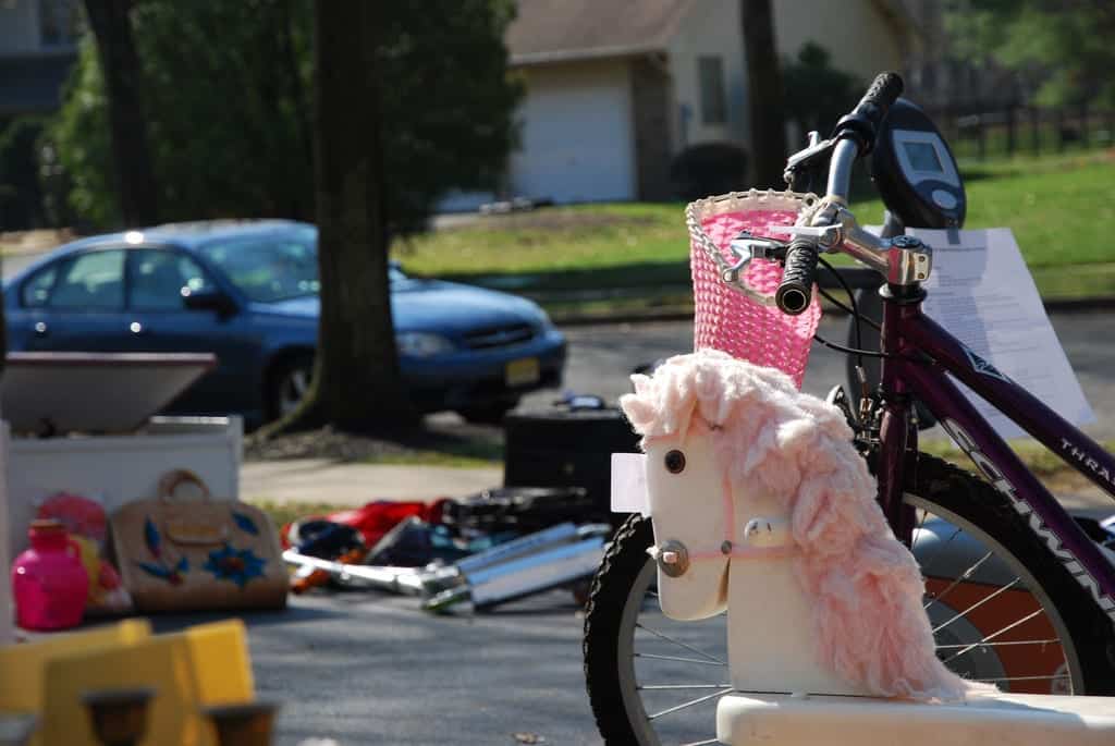 Tips for a successful garage sale
