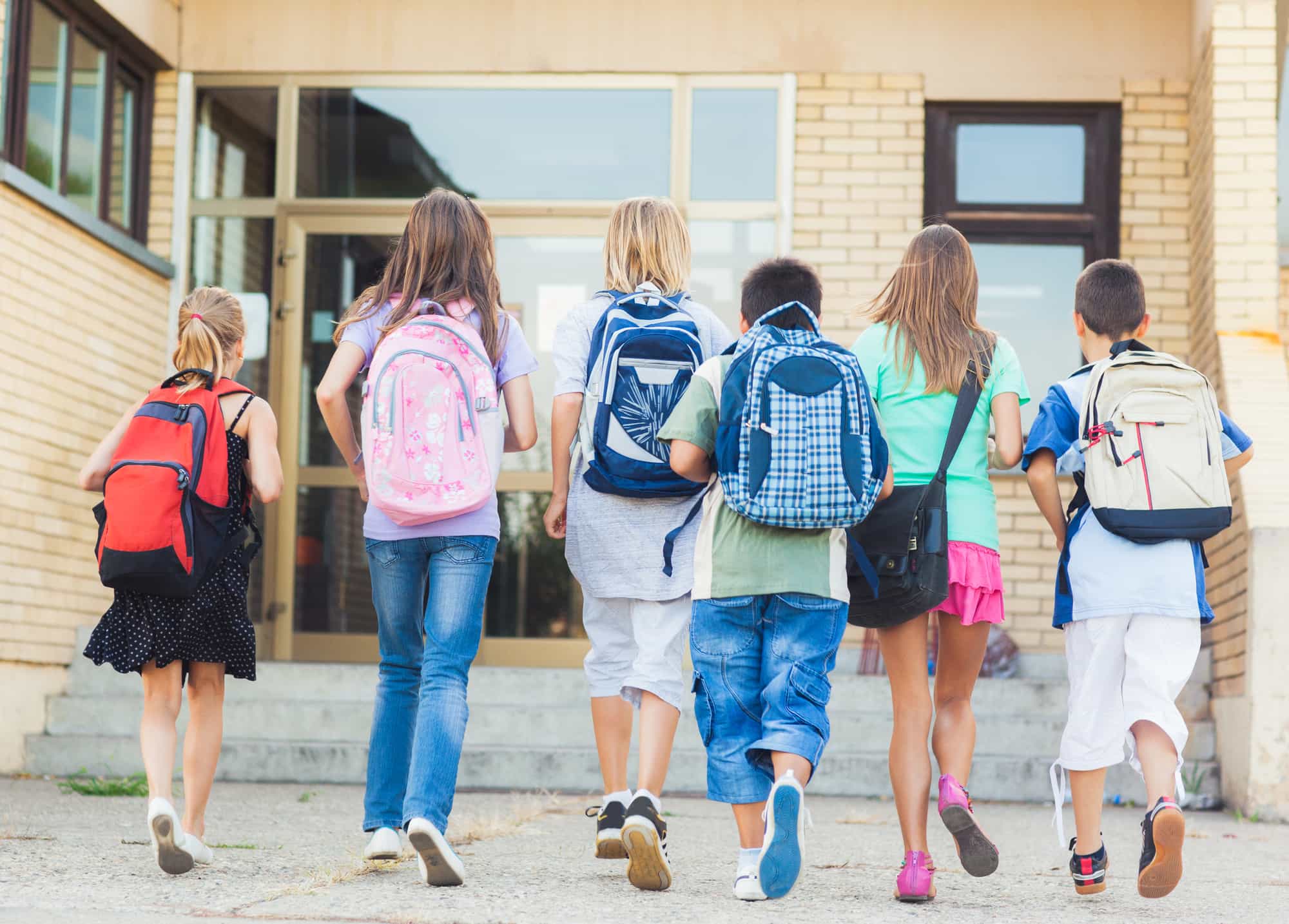 Why Kids (And You!) Need To Avoid Heavy Backpacks