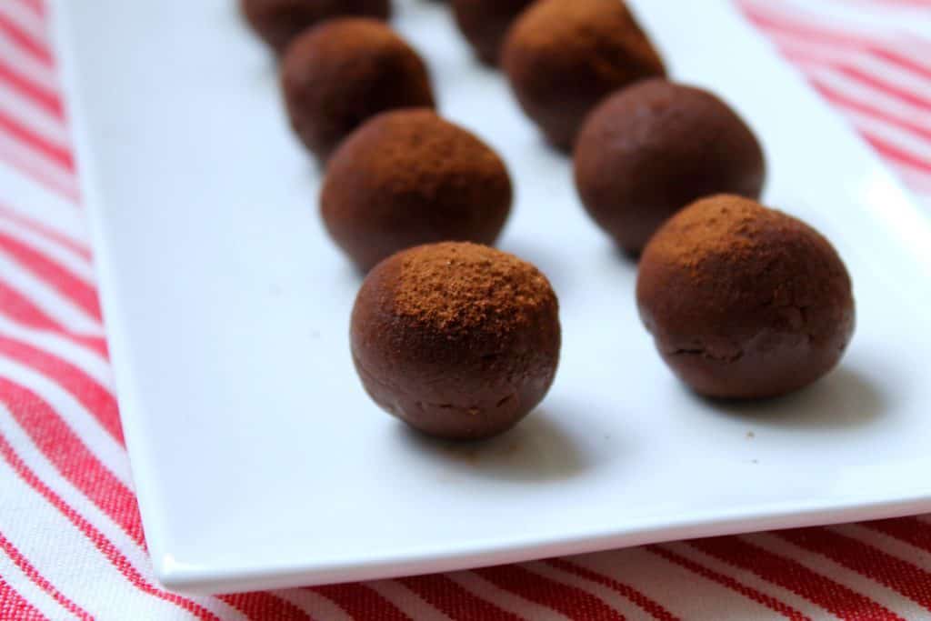 This chocolate truffles recipe is so easy
