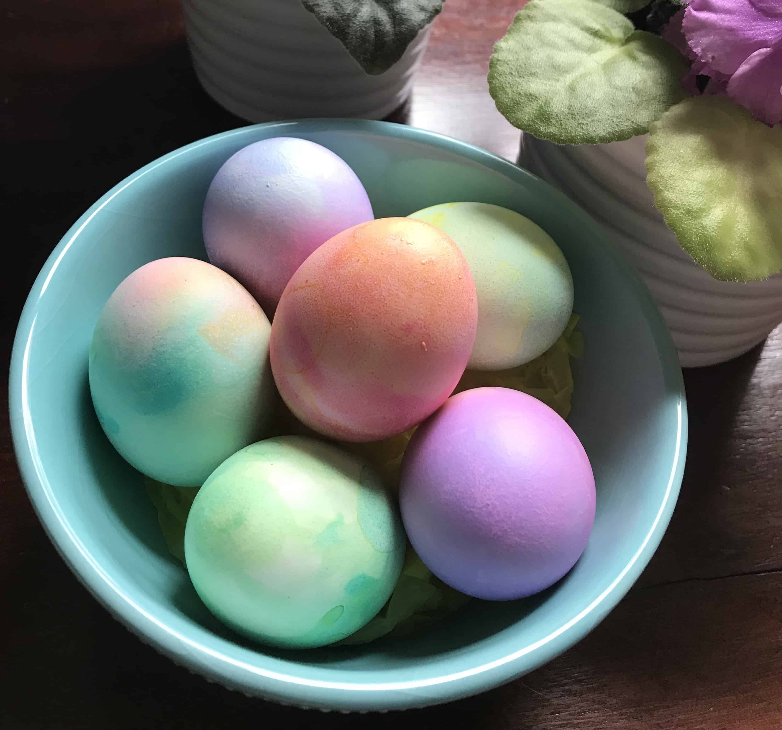 DIY: How To Make Watercolor Easter Eggs
