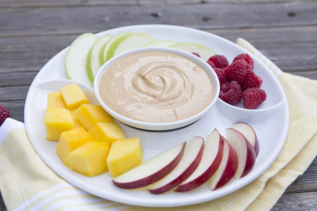 The Easiest Yogurt with Dulce de Leche Dip Recipe - Hispana Global