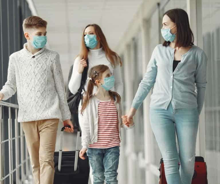 How to protect your health when you travel with your family