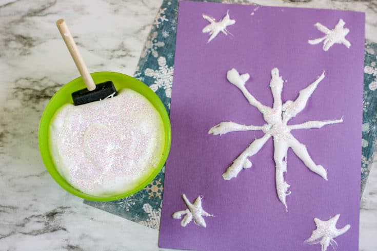 How to make sparkly snow paint to keep kids entertained at home. Perfect activity for a rainy or snowy day!