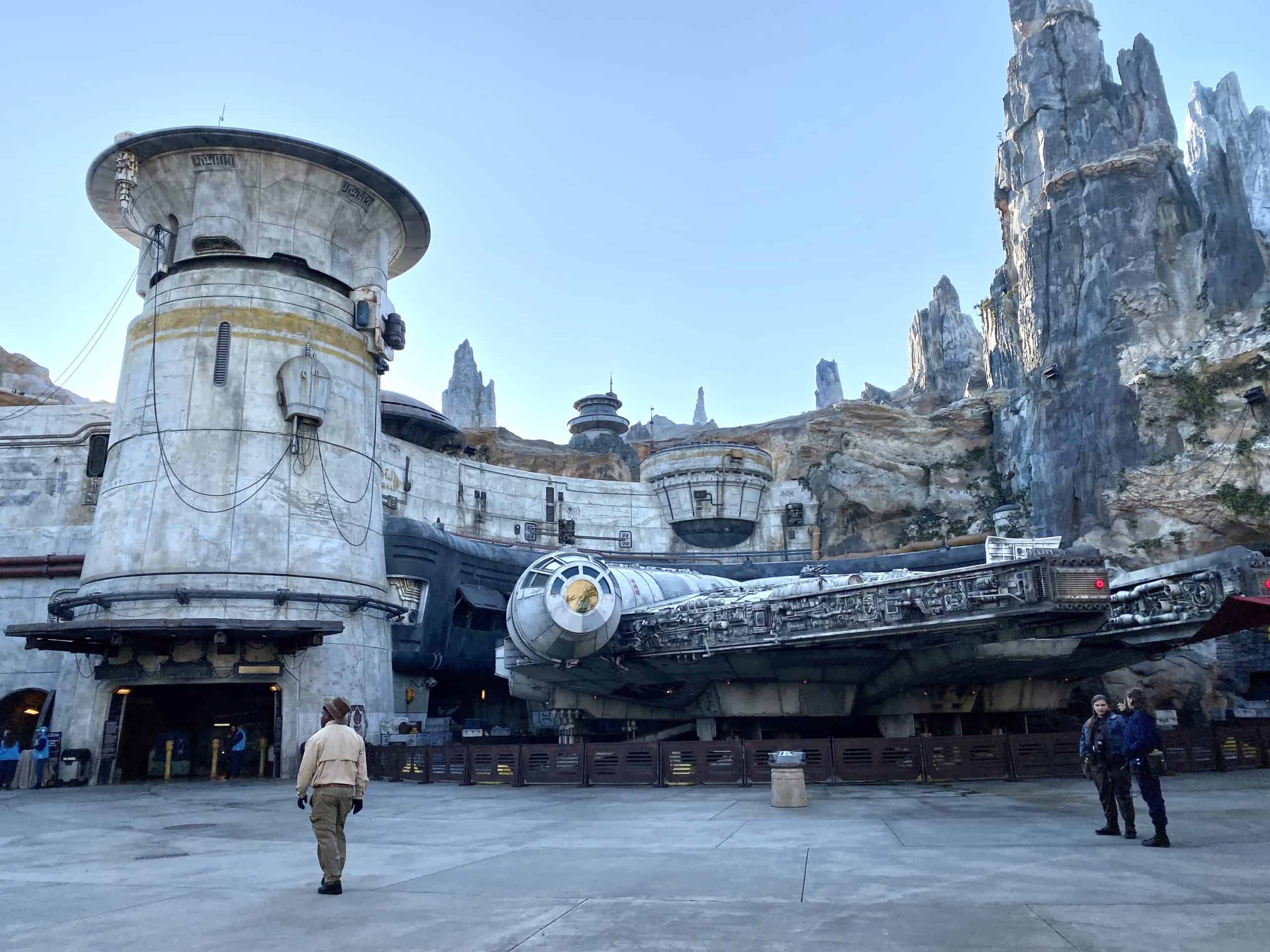 Everything you need to know about Star Wars: Galaxy’s Edge (VIDEO)