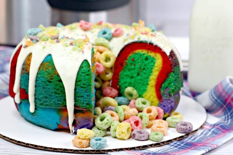 Stunning Instant Pot Fruit Loops rainbow Bundt cake