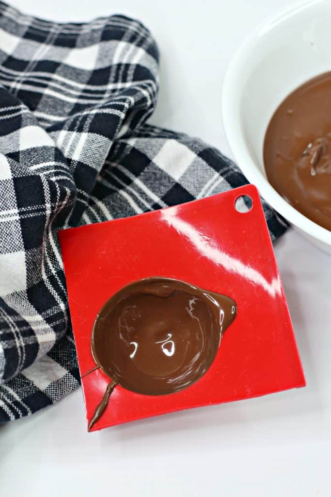 Learn how to make these delicious Mickey Mouse hot cocoa bombs. This is the most magical way to enjoy hot chocolate!