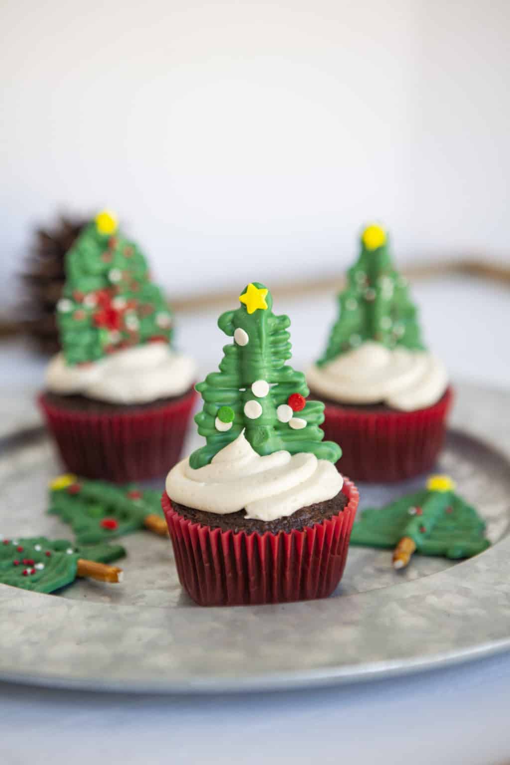Delicious Christmas Tree Cupcakes - Hispana Global
