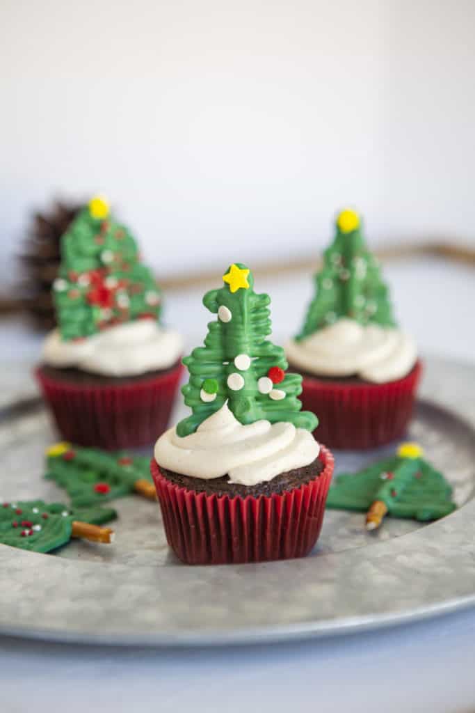 Delicious Christmas Tree Cupcakes - Hispana Global