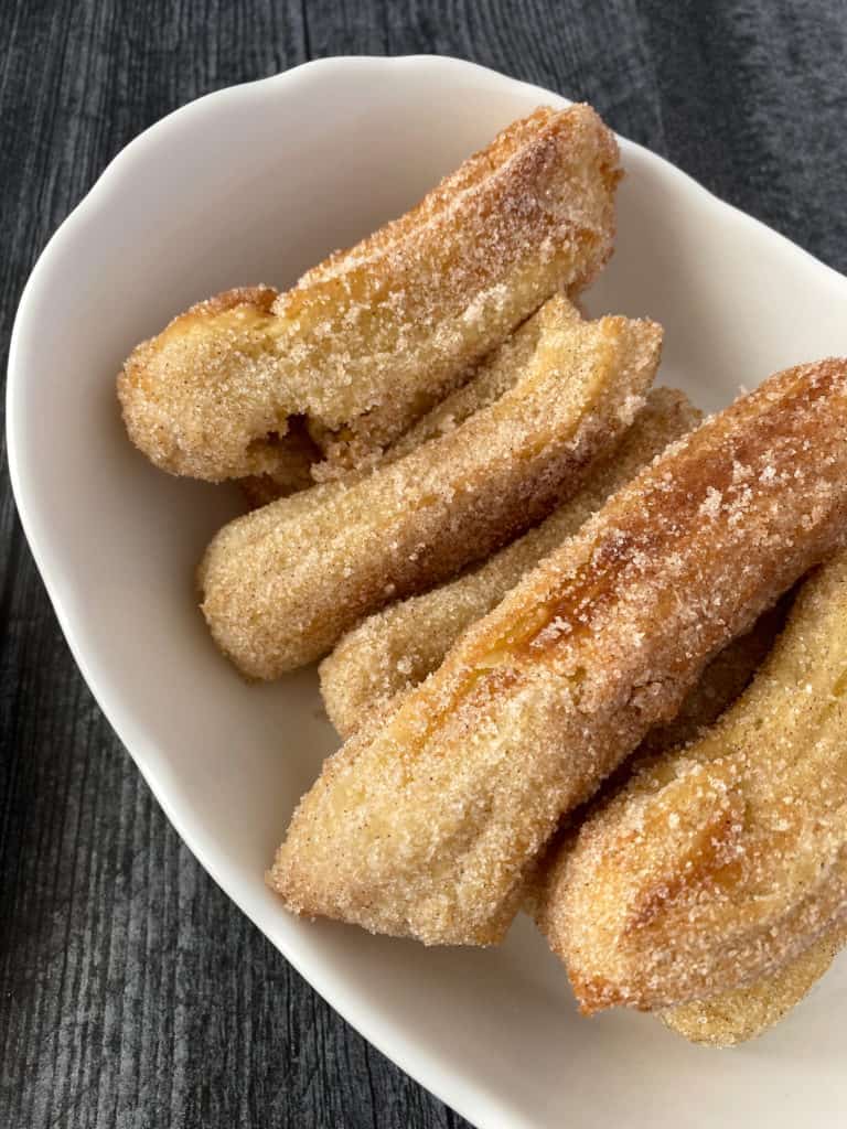 Looking for the best and most delicious homemade churros recipe? Here it is! Plus, it is quite easy if you simple follow each step.