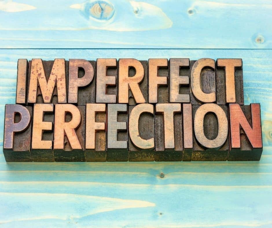 Perfectionism can have a very dark side that leads to anxiety, overthinking everything and procrastination. Here are 10 tips that can help you deal with it.