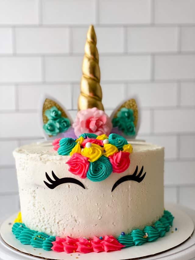 How To Make A Spectacular and Easy Unicorn Cake (With Video!) - Hispana ...