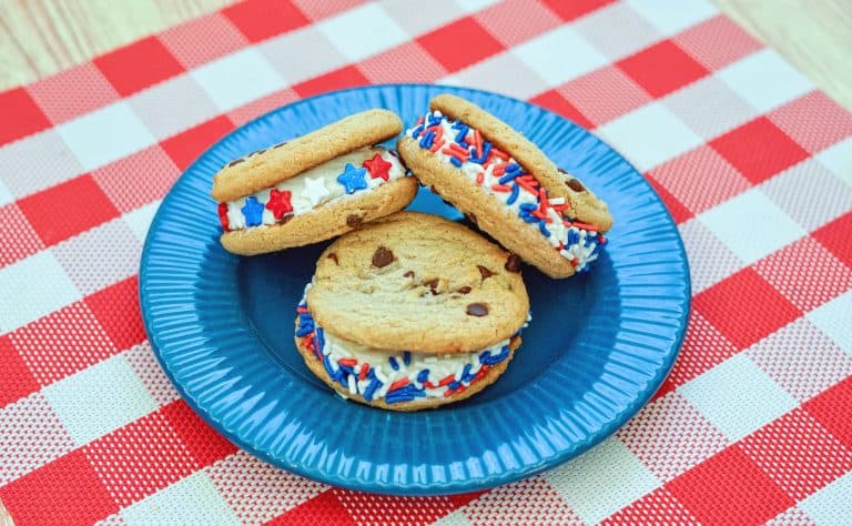 Patriotic Red, White And Blue Cookie Sandwiches