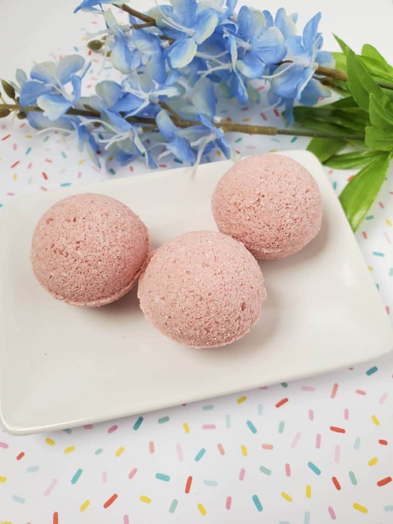 Sweet almond oil bath bombs are an Epsom salt bath bomb. Hydrate and refresh your skin with this easy bath bomb recipe.