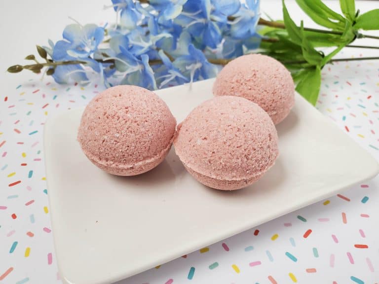 Sweet almond oil bath bombs are an Epsom salt bath bomb. Hydrate and refresh your skin with this easy bath bomb recipe.