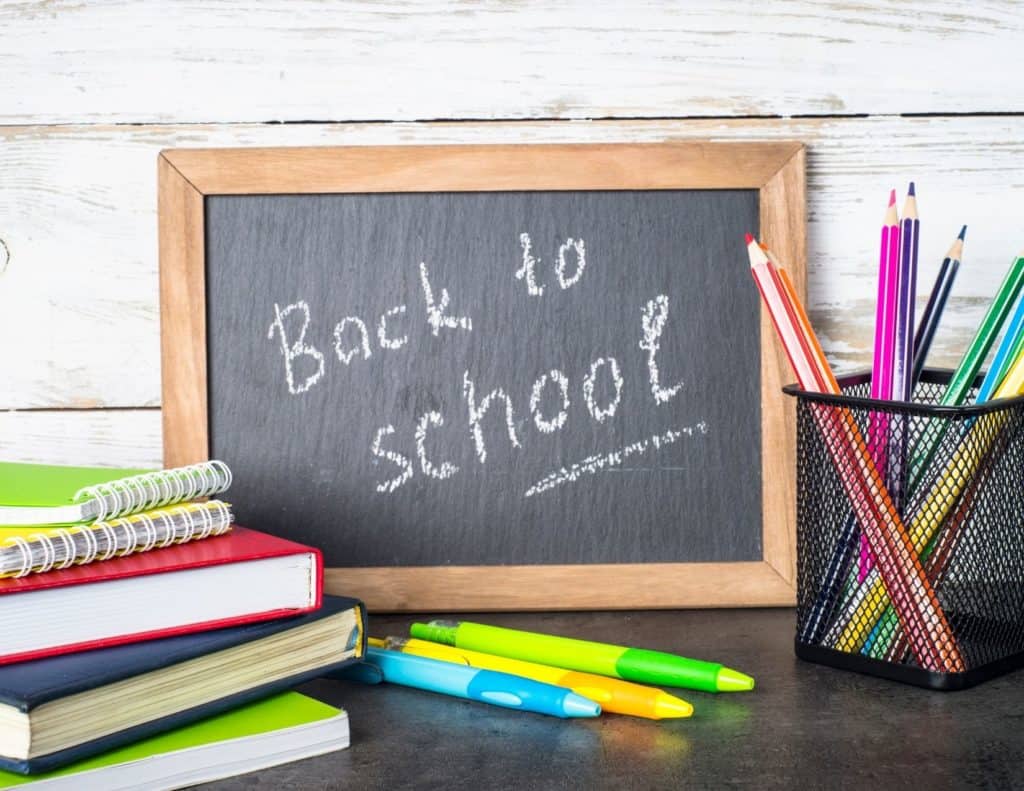 These back to school tips for parents will let you save time and money. Plus, find how to make easier the transition to in person learning.