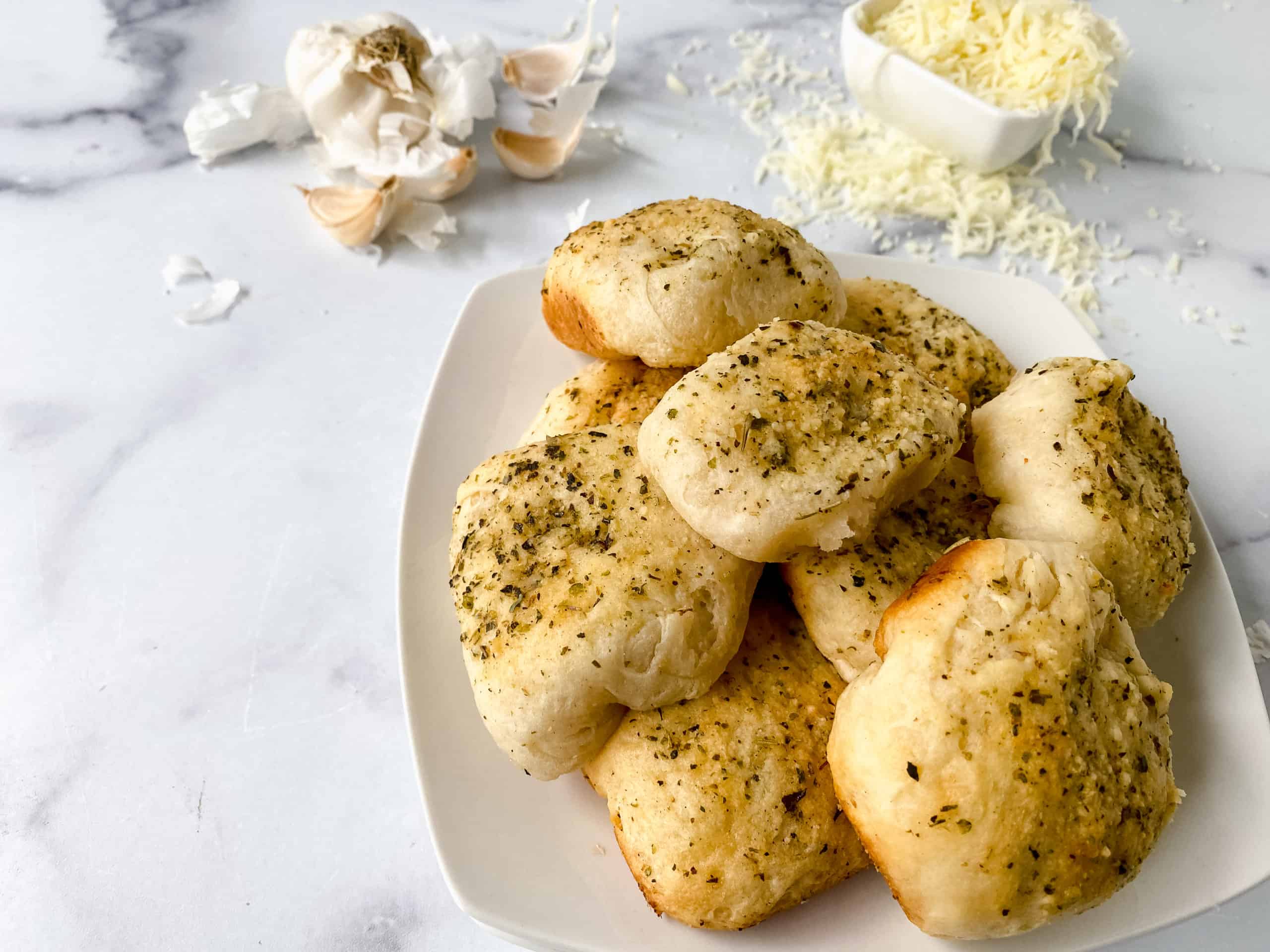 Viral Recipe: Cheesy Garlic Biscuit Balls