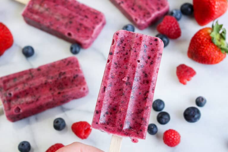 Refreshing and Healthy Mixed Berry Popsicles Recipe
