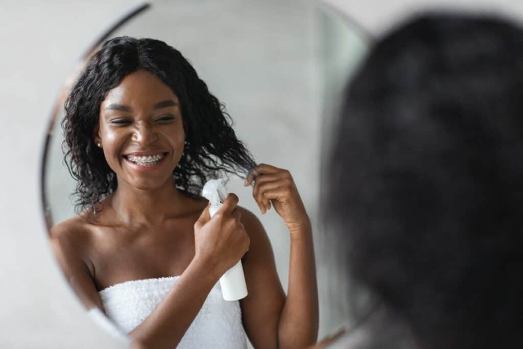 With these fabulous, easy 5-minute hairstyles for curly hair, you can confidently rock your natural curls without sacrificing precious time. Prepping your hair is essential.