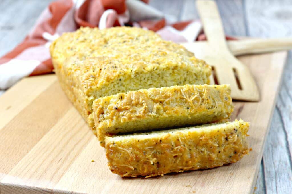 This cheesy garlic bread is incredibly easy to make and it tastes amazing. It's perfect for pasta night!