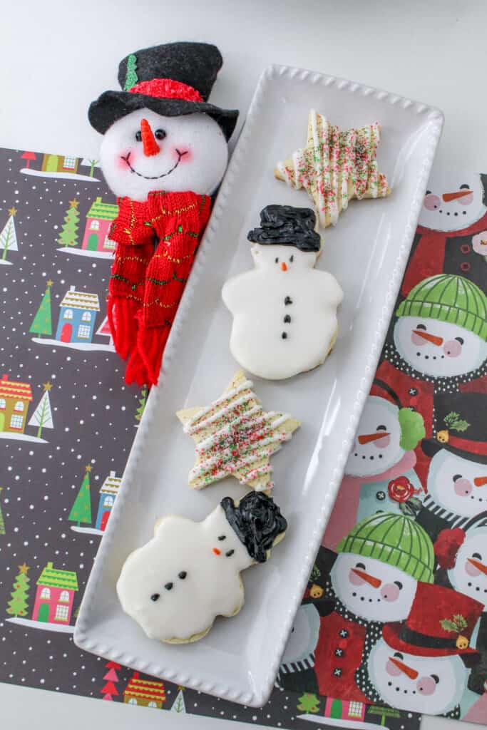 Want to make the most delicious gluten-free sugar cookies for the holidays? This recipe allows everybody to enjoy festive Christmas cookies.
