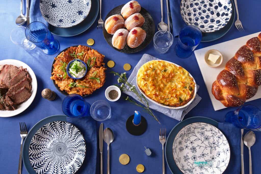 Dive into a spread of amazing Christmas  and holiday brunch ideas that'll have your family and friends talking till next year. From scrumptious breakfast casseroles to DIY mimosa bars, we've got the lowdown on turning your brunch into a festive feast. 