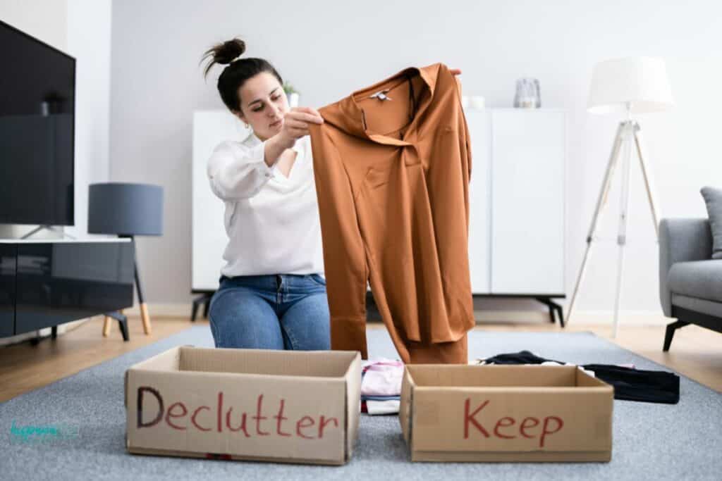 Looking for a fresh start and wish to know what to purge from your closet? This guide will help you kickstart your closet cleanup, maintain focus throughout the process, and identify the top 10 items to discard so you can be more organized with less clutter.