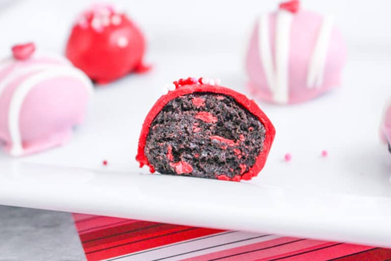 Discover the perfect Valentine's Day treat with our easy no-bake Oreo truffle recipe. Simple ingredients transform into delicious, bite-sized truffles with pink candy coating, ideal for gifting or indulging.